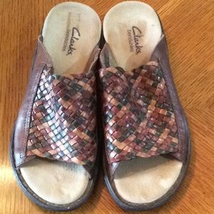 Clark’s bendables woven sandals size 5M